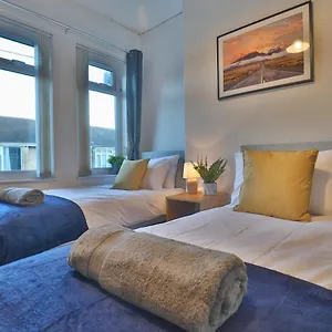 Holiday home Devon St - Cozy Home, Free Easy Parking!, Kingston upon Hull