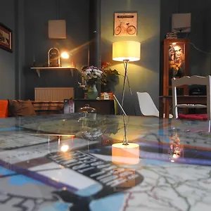  Hostal Hull Trinity Backpackers